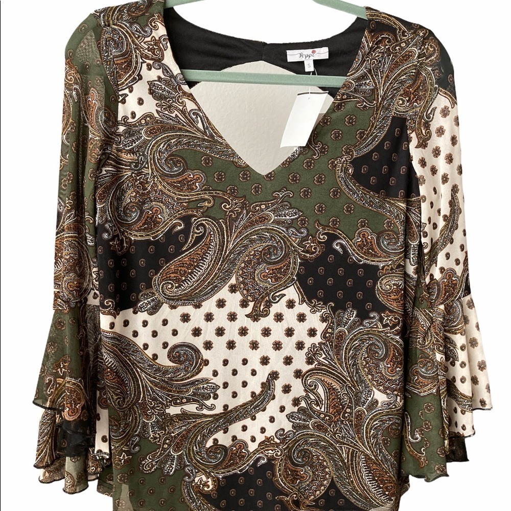 Paisely Brown Bell Sleeves Top Fits Small To Medium BNWT
